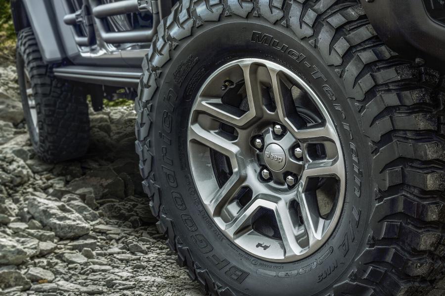 Колеса Jeep Gladiator Rubicon by Mopar (JT) 2019 года  (фото 6 из 7)